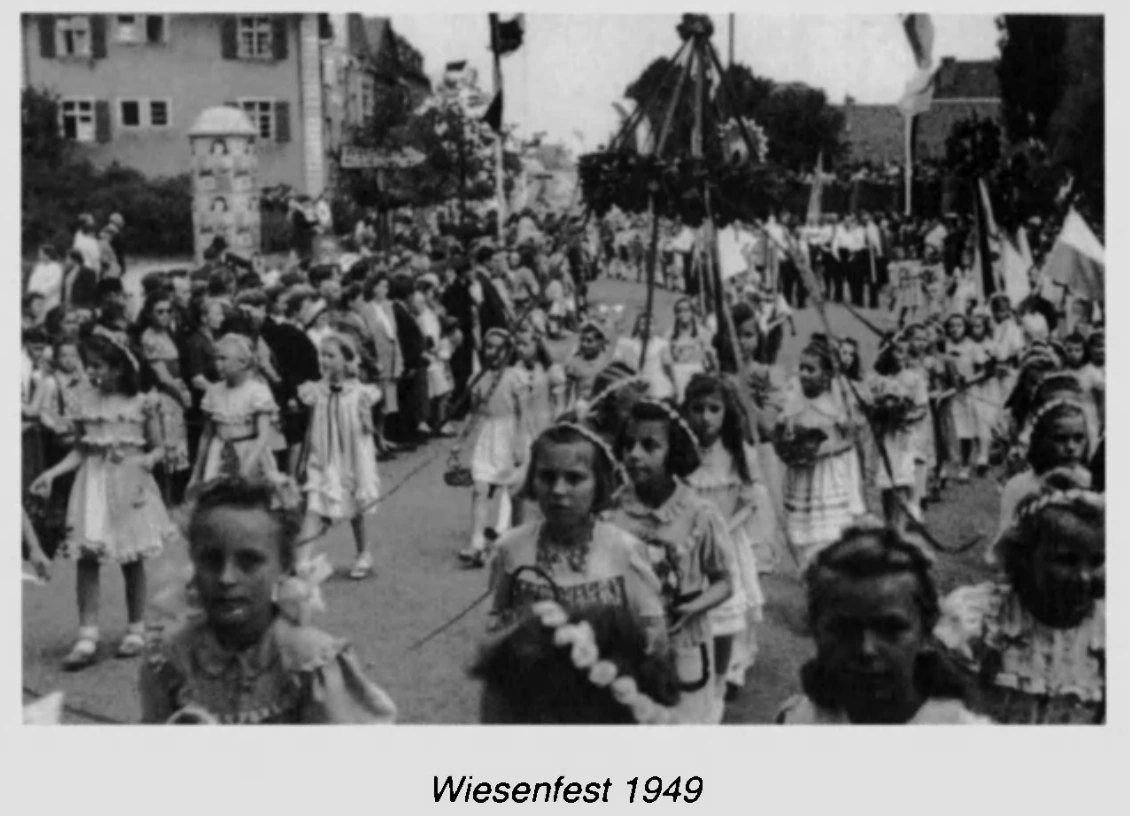 Schulkinder beim Selber Wiesenfest 1949 laut FGV-Chronik