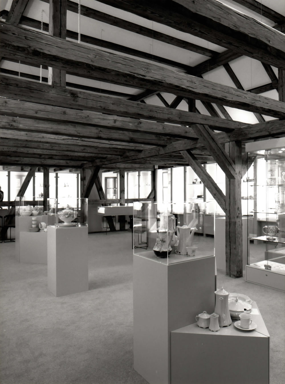 Ausstellungsraum im Hutschenreuther-Museum auf Gut Blumenthal.